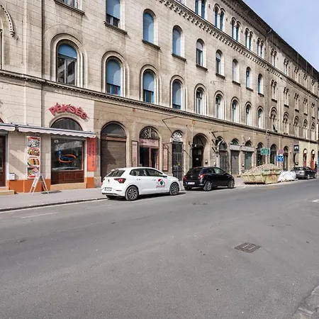 Апартаменты Life On The Blue